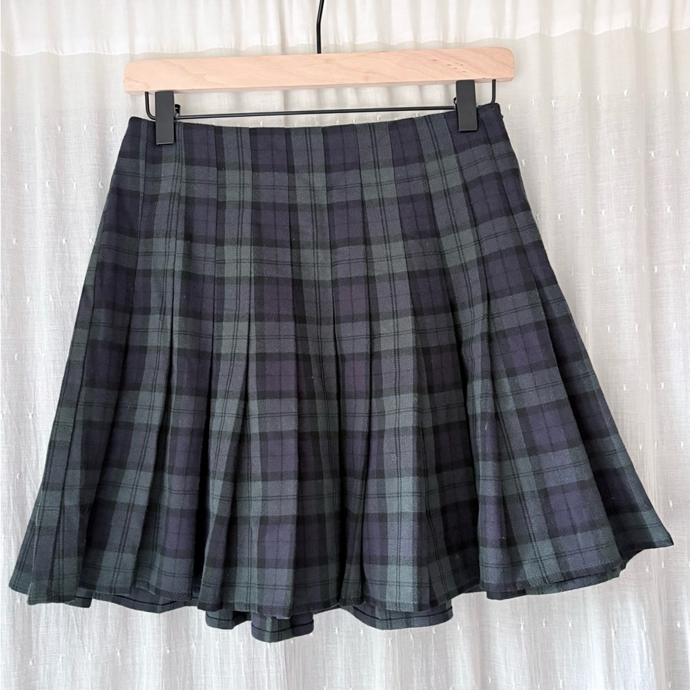 Brandy Melville Plaid Skater Skirt - Black and Gray